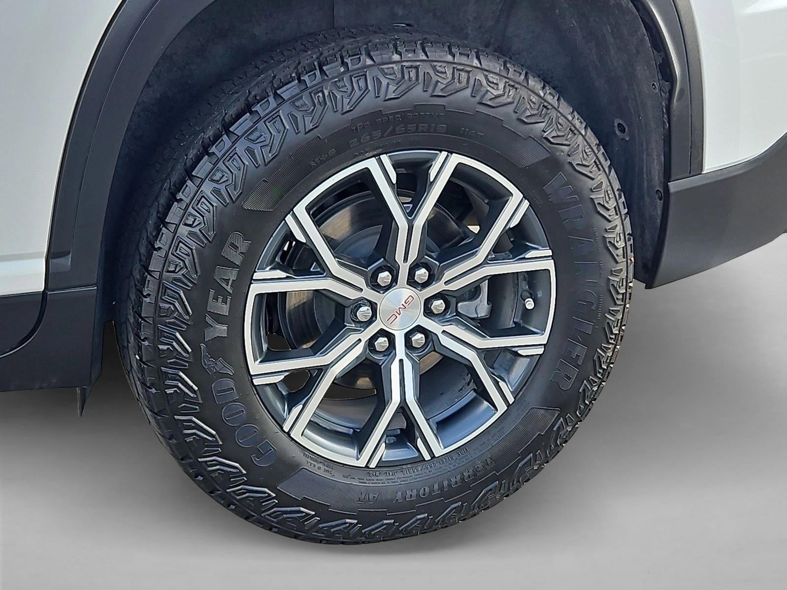 2024 GMC Acadia AT4