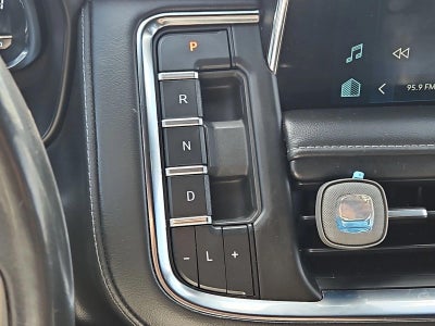 2022 Chevrolet Suburban LT