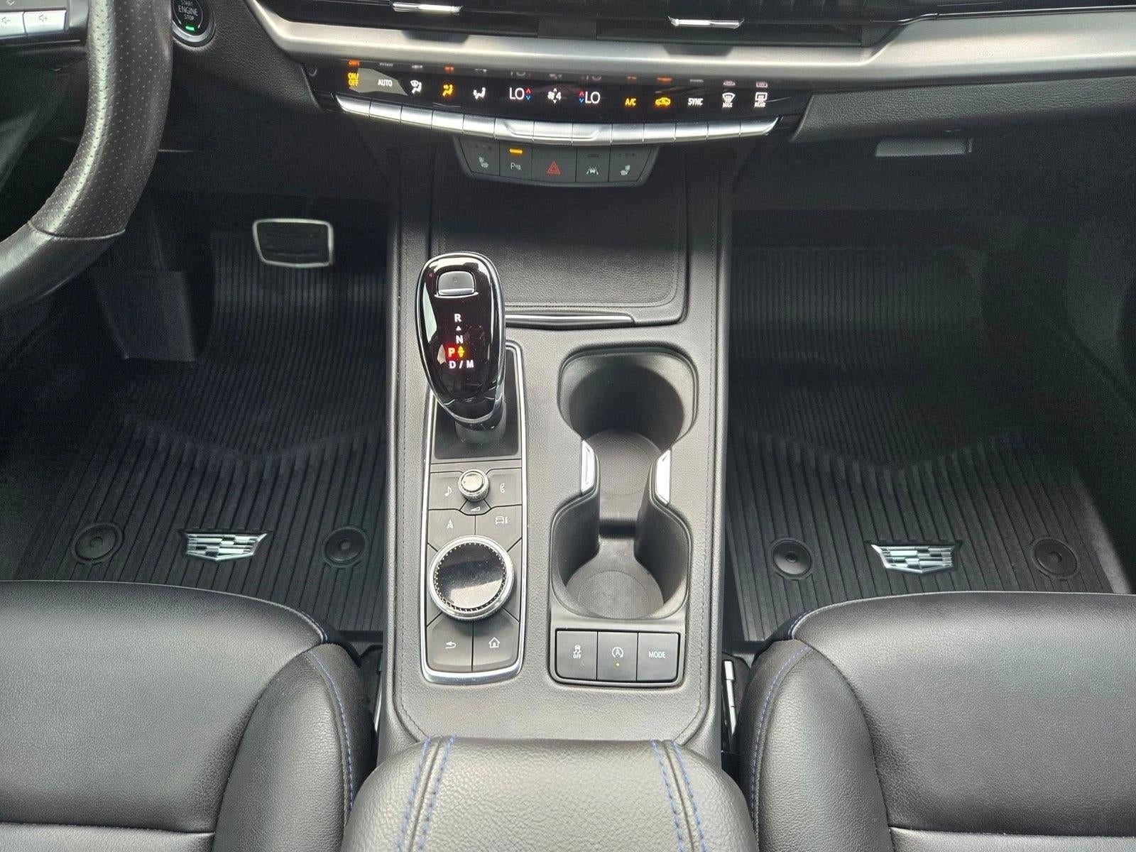 2024 Cadillac XT4 Sport