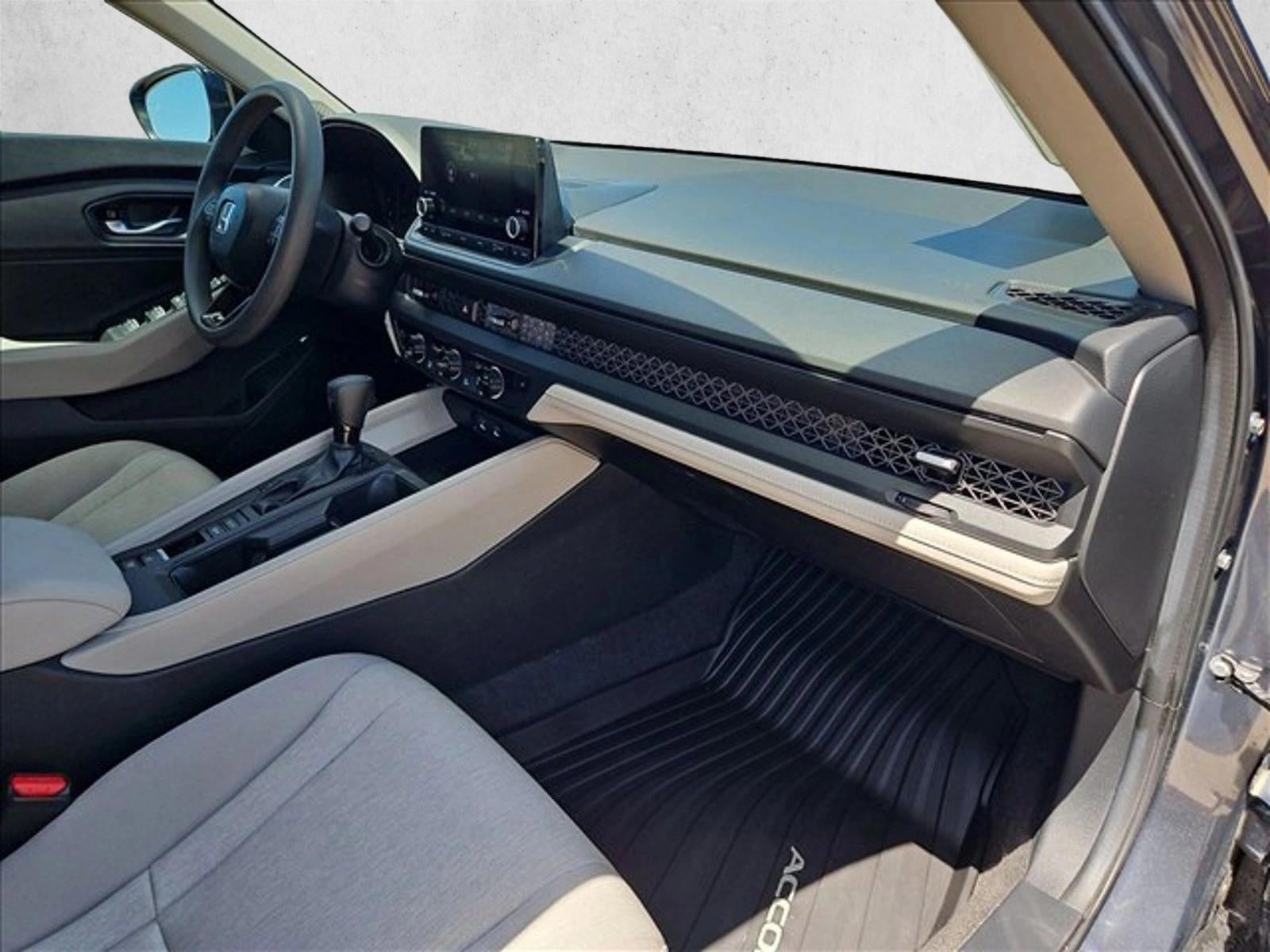 2025 Honda Accord Sedan SE