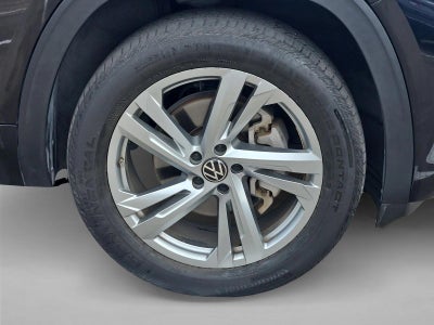 2024 Volkswagen Atlas Cross Sport 2.0T SEL R-Line