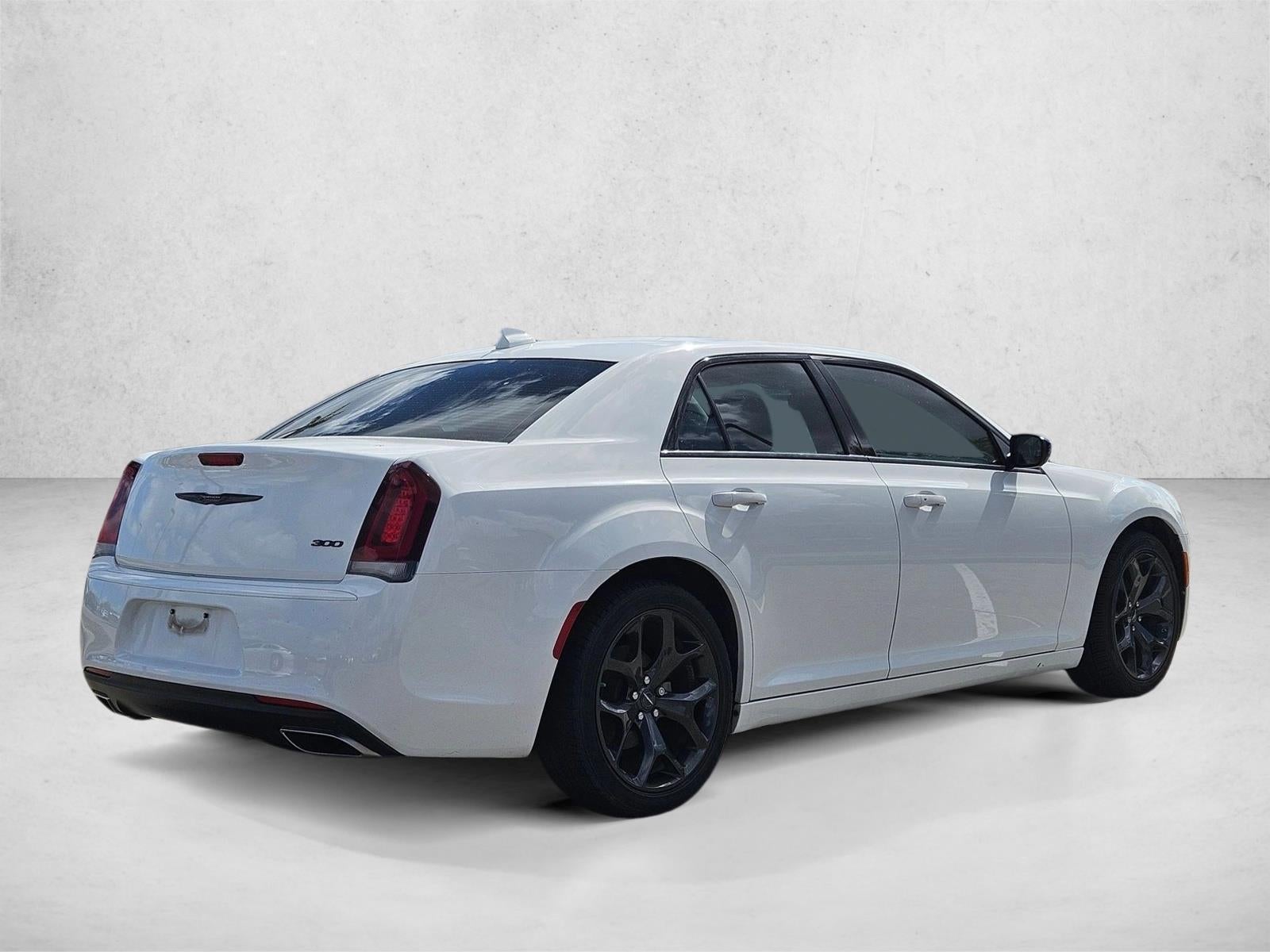 2023 Chrysler 300 Touring