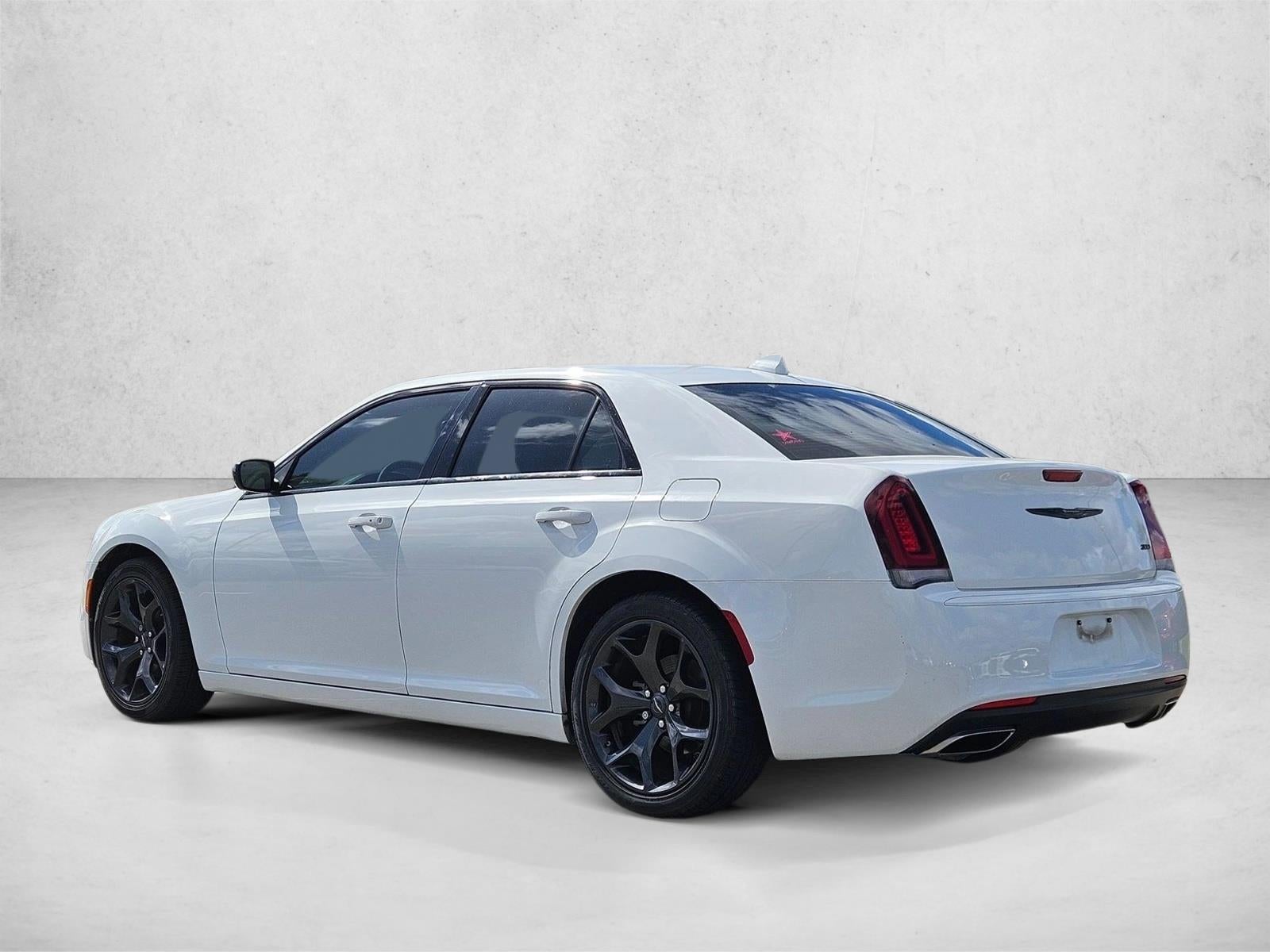 2023 Chrysler 300 Touring