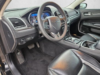 2022 Chrysler 300 Touring L