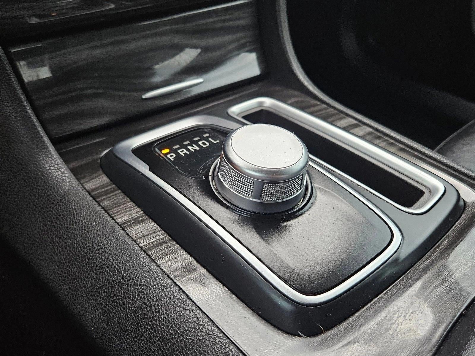 2022 Chrysler 300 Touring L