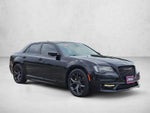 2022 Chrysler 300 Touring L