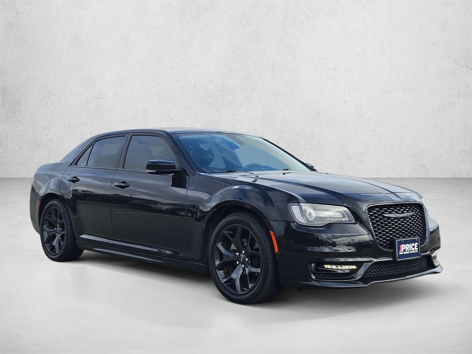 2022 Chrysler 300 Touring L