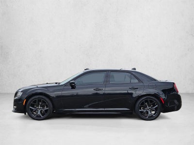 2022 Chrysler 300 Touring L