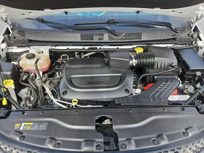 2024 Chrysler Voyager LX