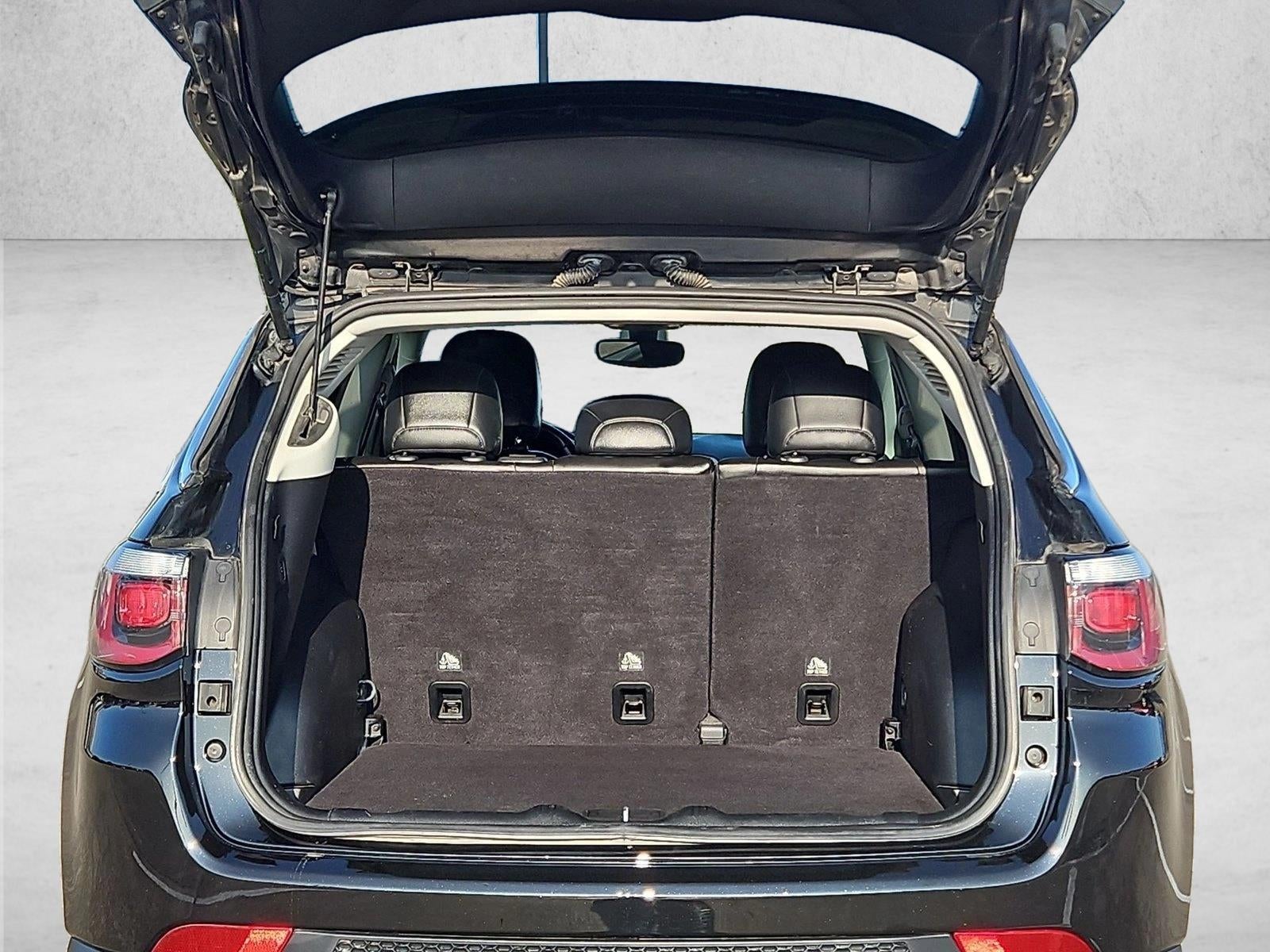 2018 Jeep Compass Latitude FWD