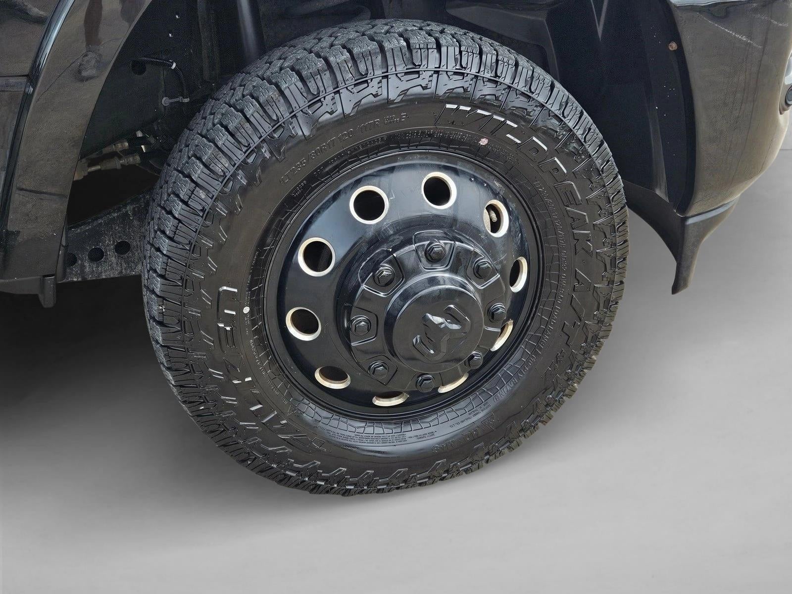 2020 RAM 3500 Laramie Crew Cab 4x4 8' Box