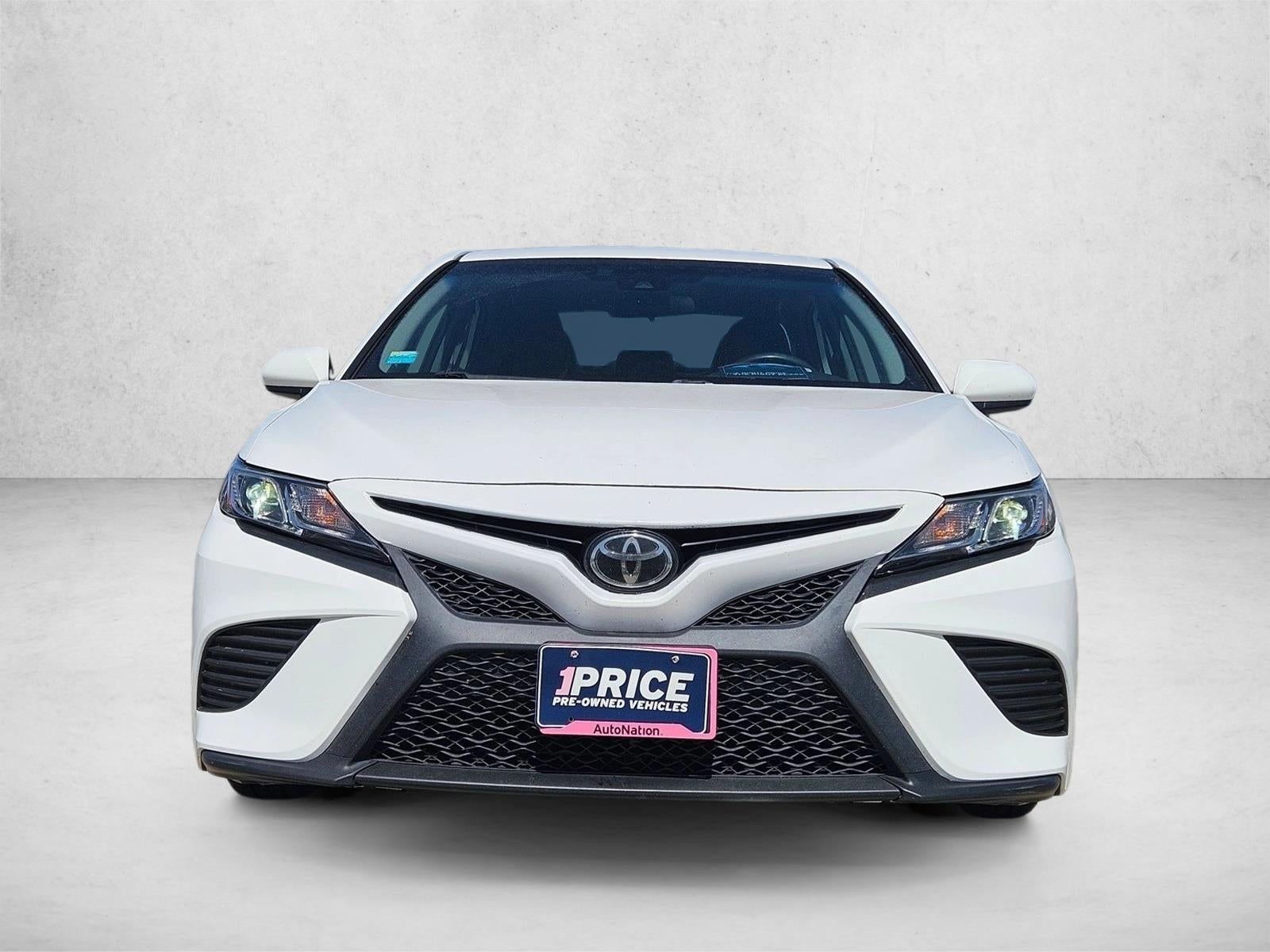 2020 Toyota Camry SE