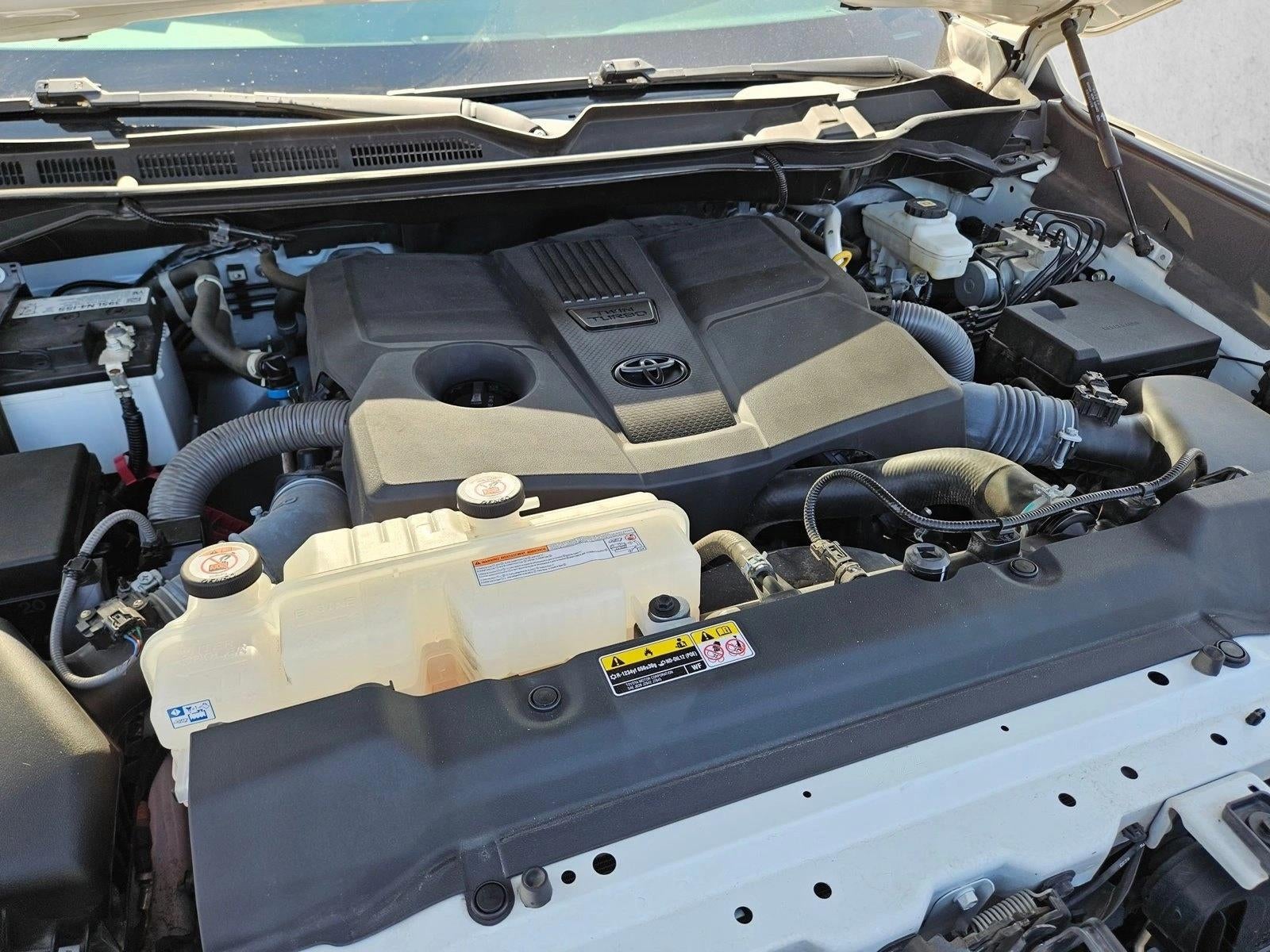 2022 Toyota Tundra 4WD SR5