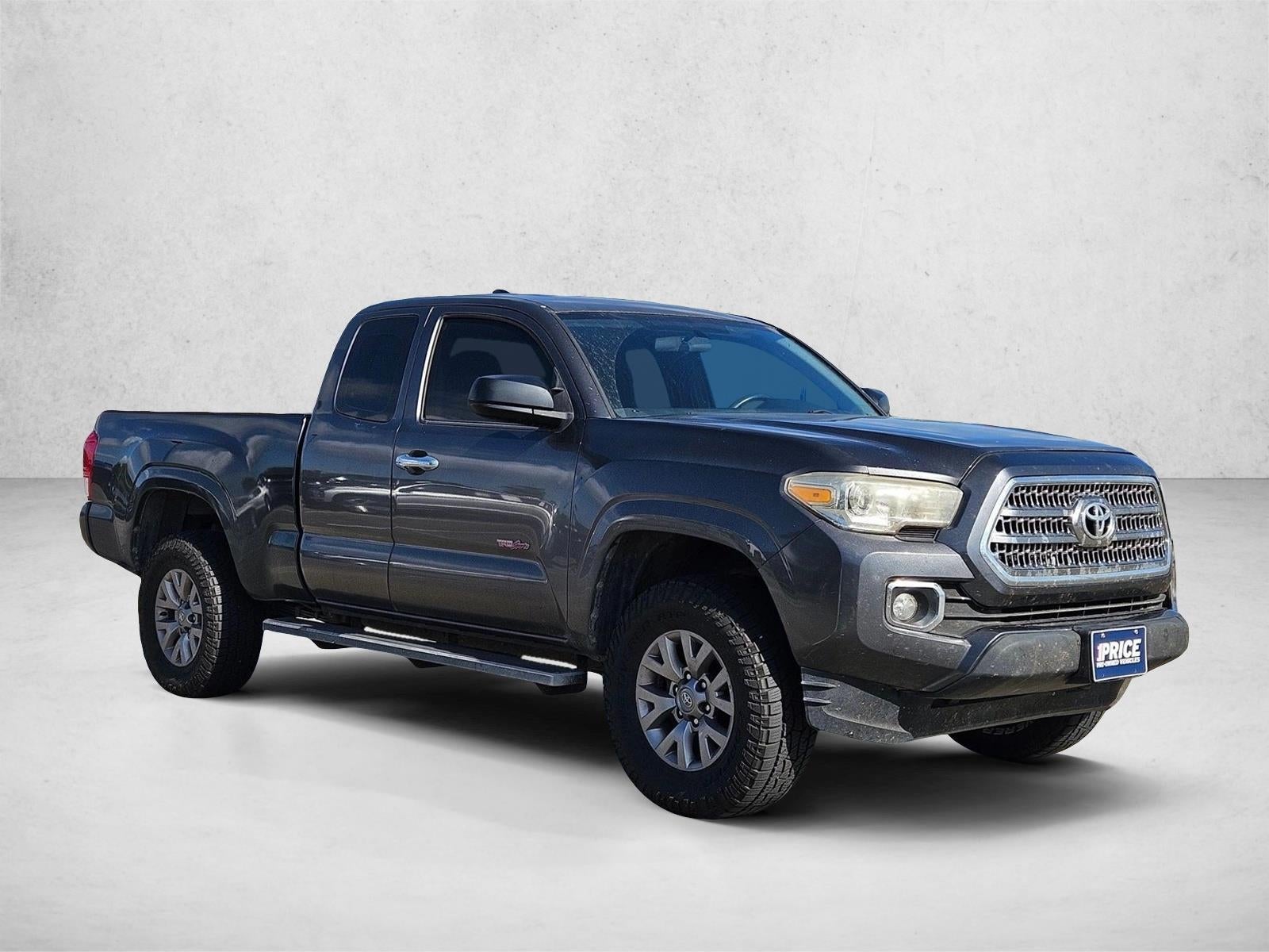 2017 Toyota Tacoma SR