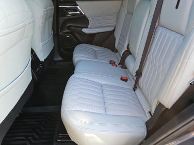 2025 Mitsubishi Outlander SEL