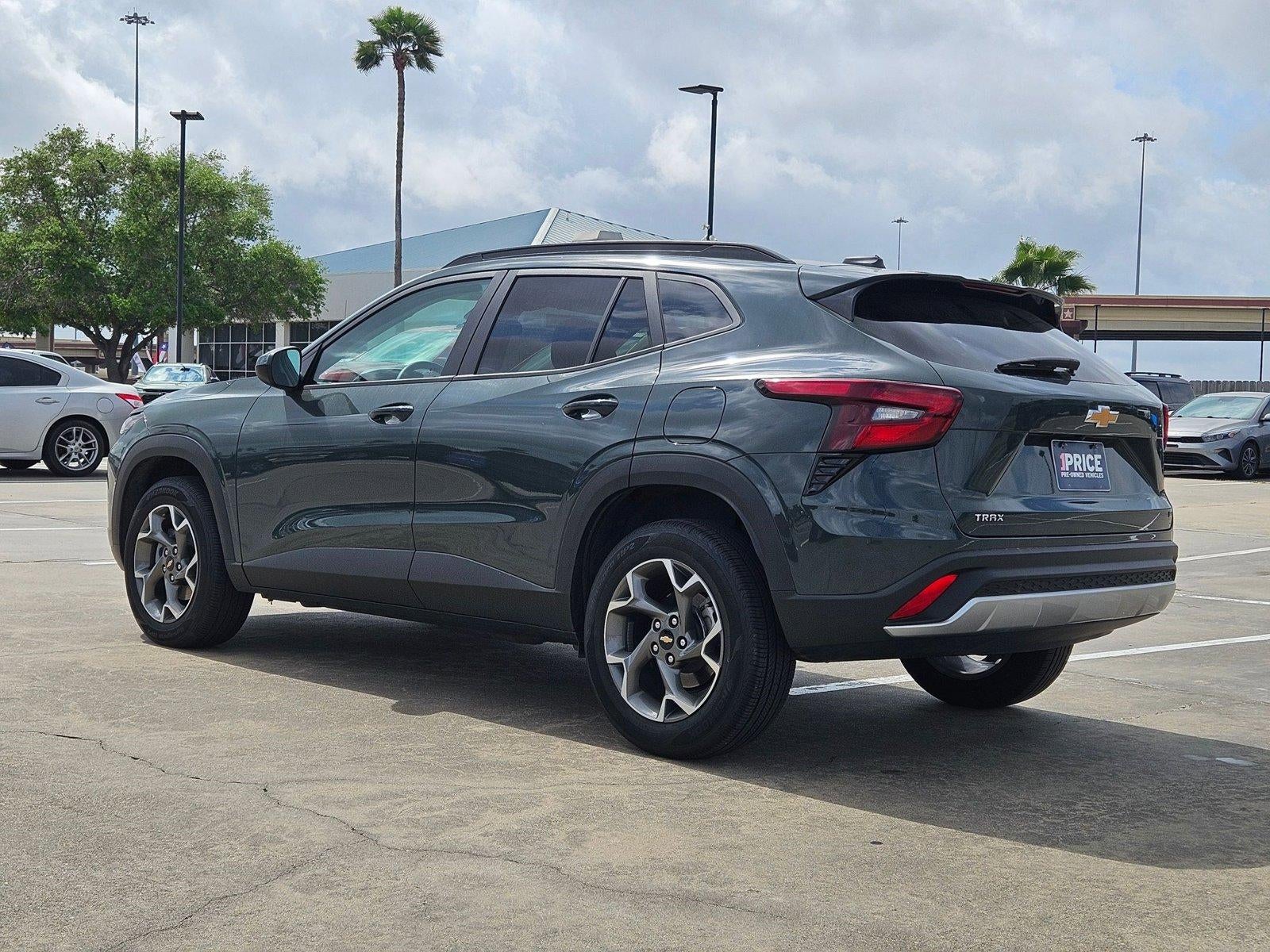 2025 Chevrolet Trax LT