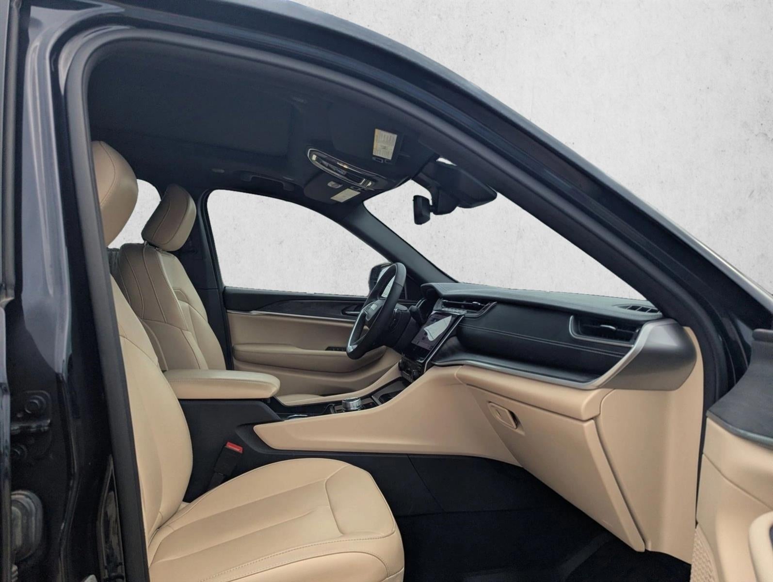 2024 Jeep Grand Cherokee L Limited 4x2