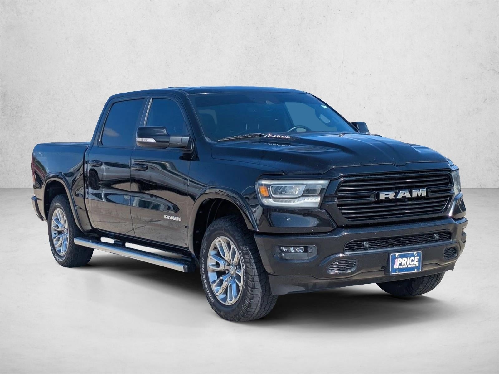 2022 RAM 1500 Laramie Crew Cab 4x2 5'7" Box