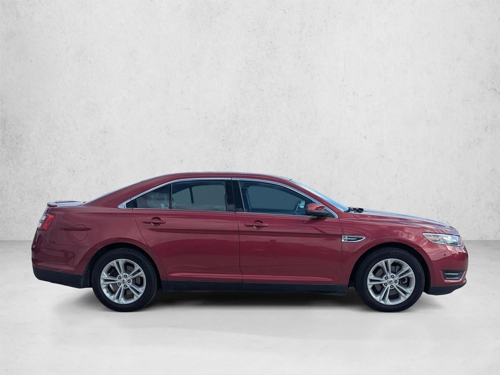 2018 Ford Taurus SEL