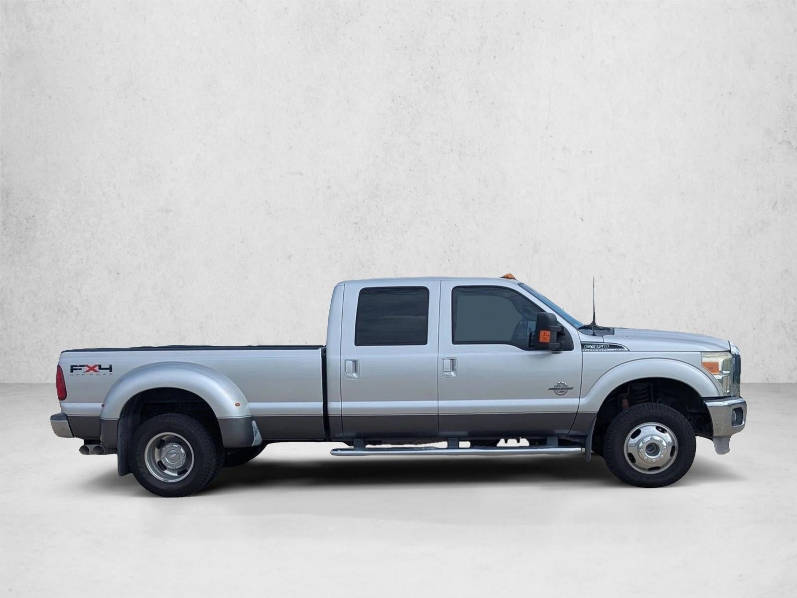 2011 Ford Super Duty F-350 DRW XL