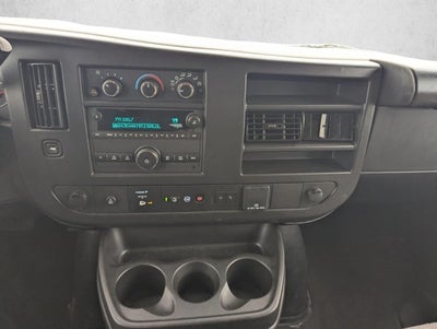 2025 Chevrolet Express Passenger 1LT