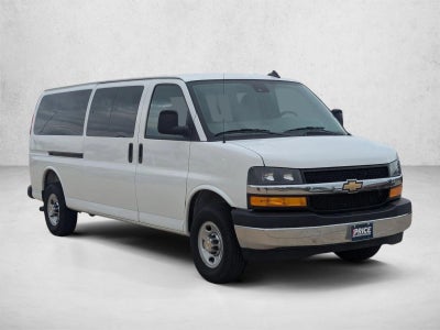 2025 Chevrolet Express Passenger 1LT
