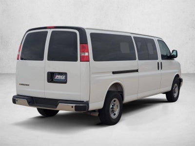 2025 Chevrolet Express Passenger 1LT