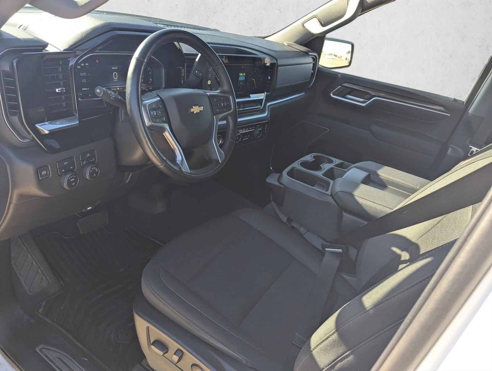 2022 Chevrolet Silverado 1500 LT (2FL)