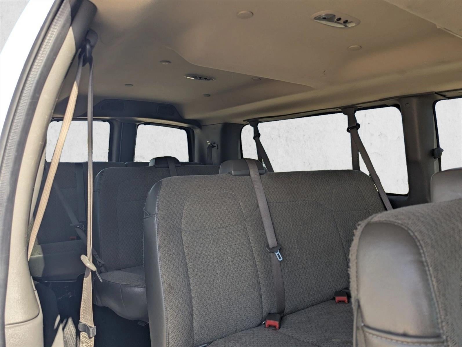 2023 GMC Savana Passenger 3500 LS