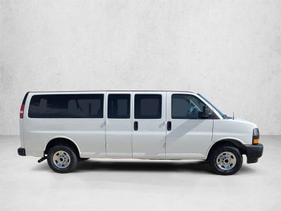 2023 GMC Savana Passenger 3500 LS