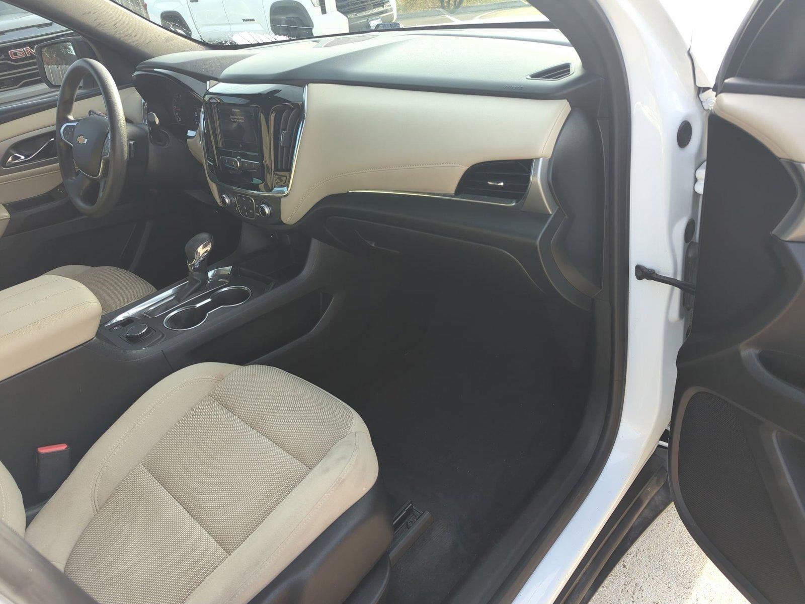 2023 Chevrolet Traverse LS