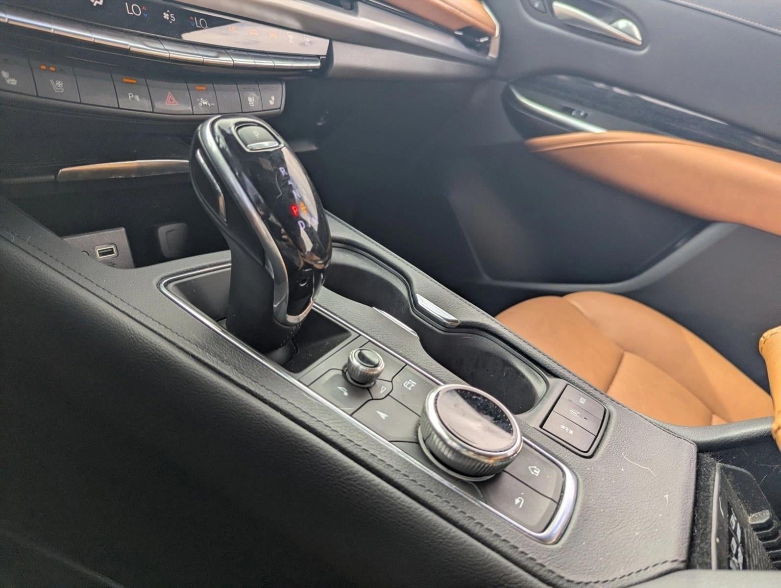 2024 Cadillac XT4 Premium Luxury