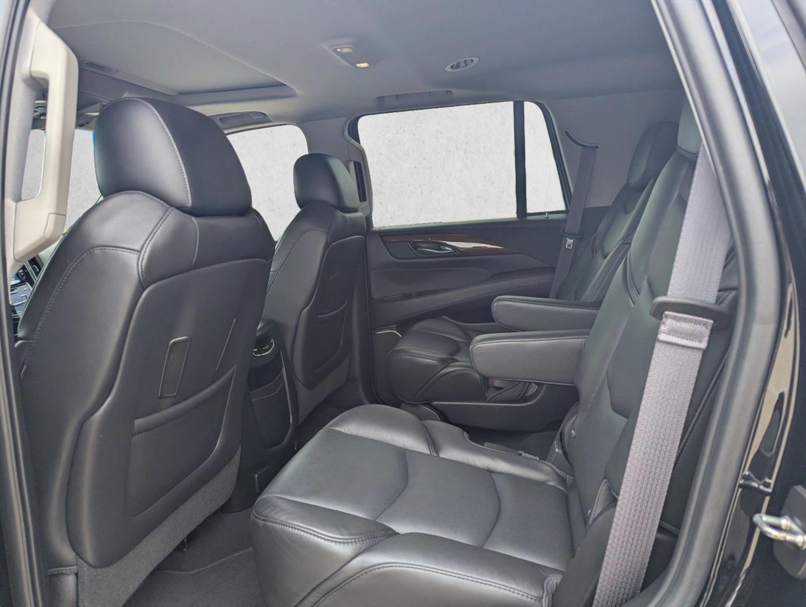 2017 Cadillac Escalade Luxury