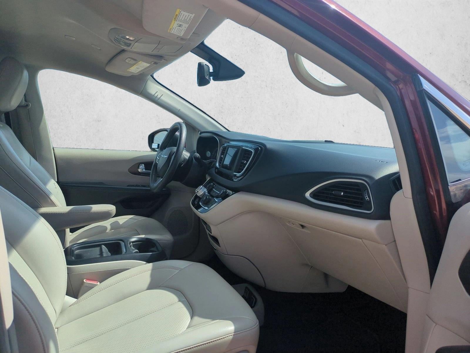 2021 Chrysler Voyager LXI
