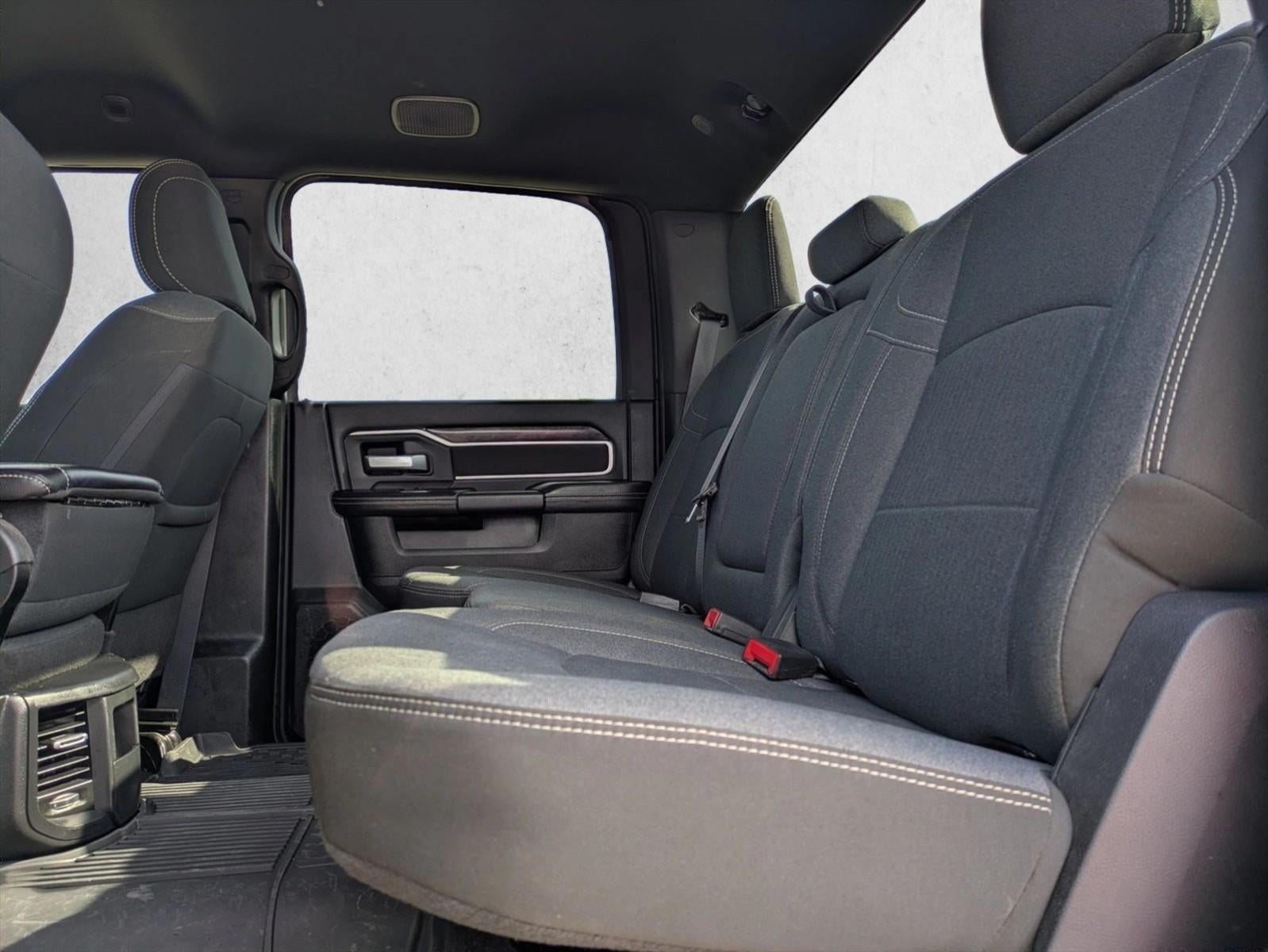 2024 RAM 3500 Big Horn Crew Cab 4x4 8' Box