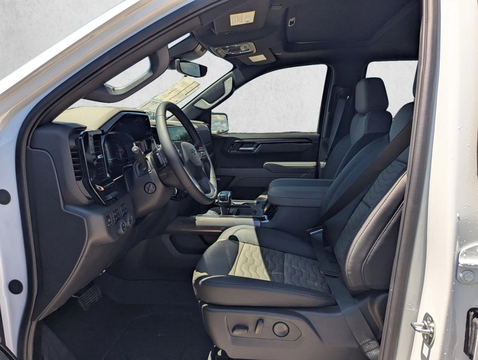 2025 Chevrolet Silverado 1500 ZR2