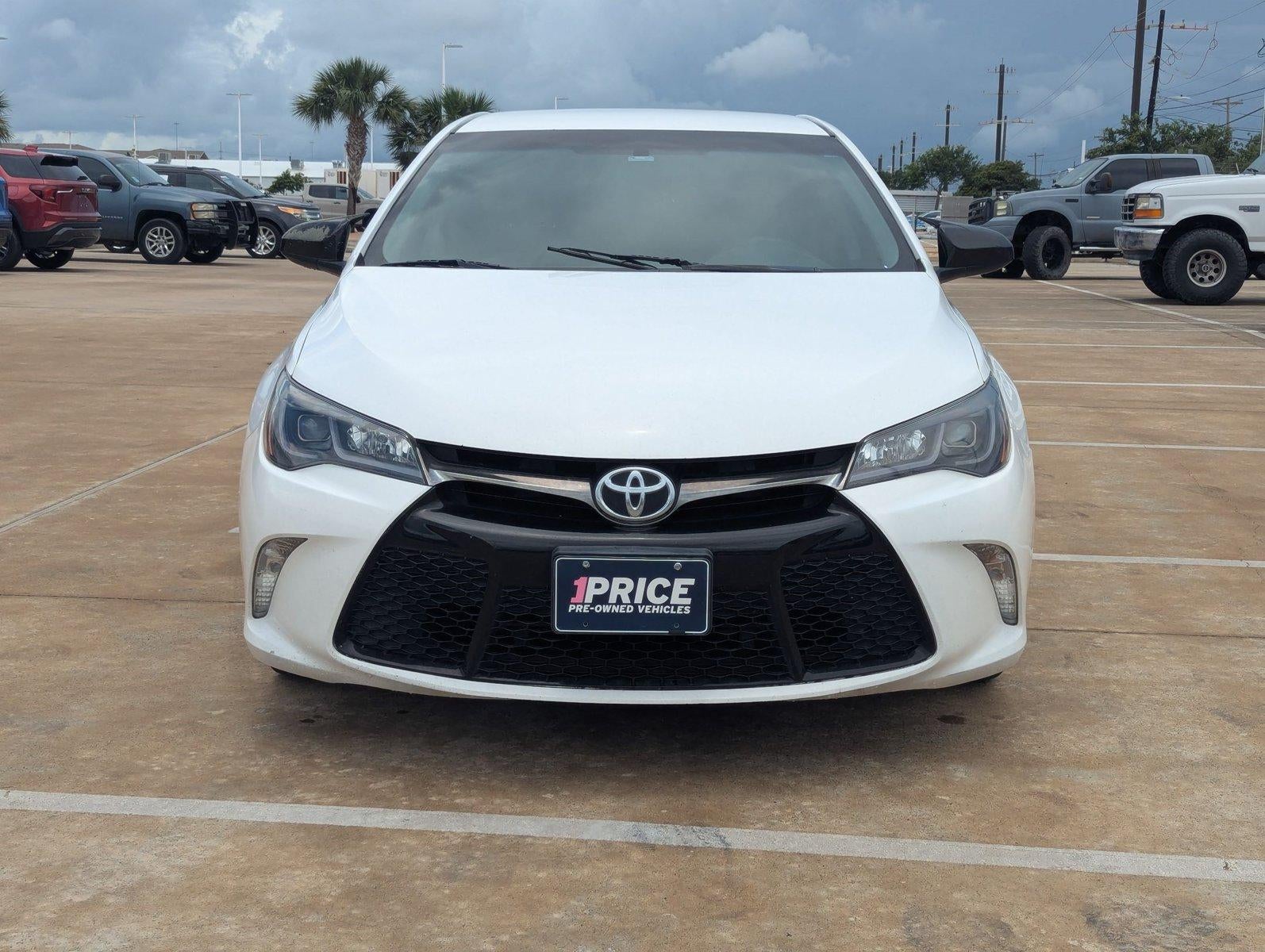2016 Toyota Camry SE