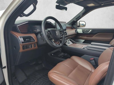 2023 Lincoln Navigator L Reserve