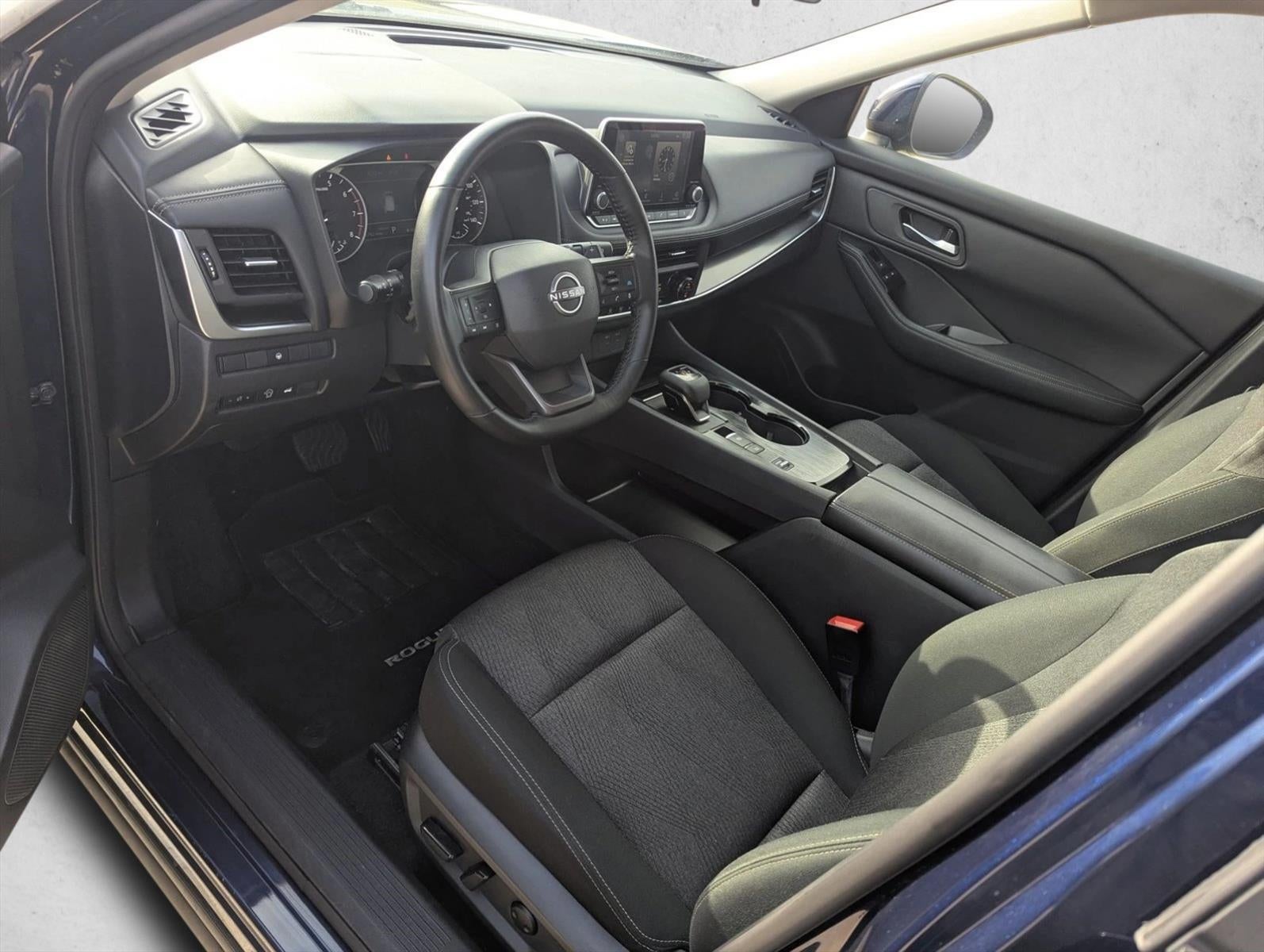 2025 Nissan Rogue SV FWD