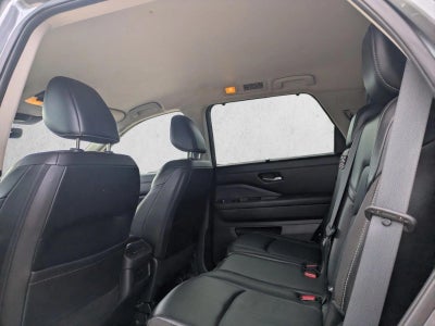 2023 Nissan Pathfinder SL FWD