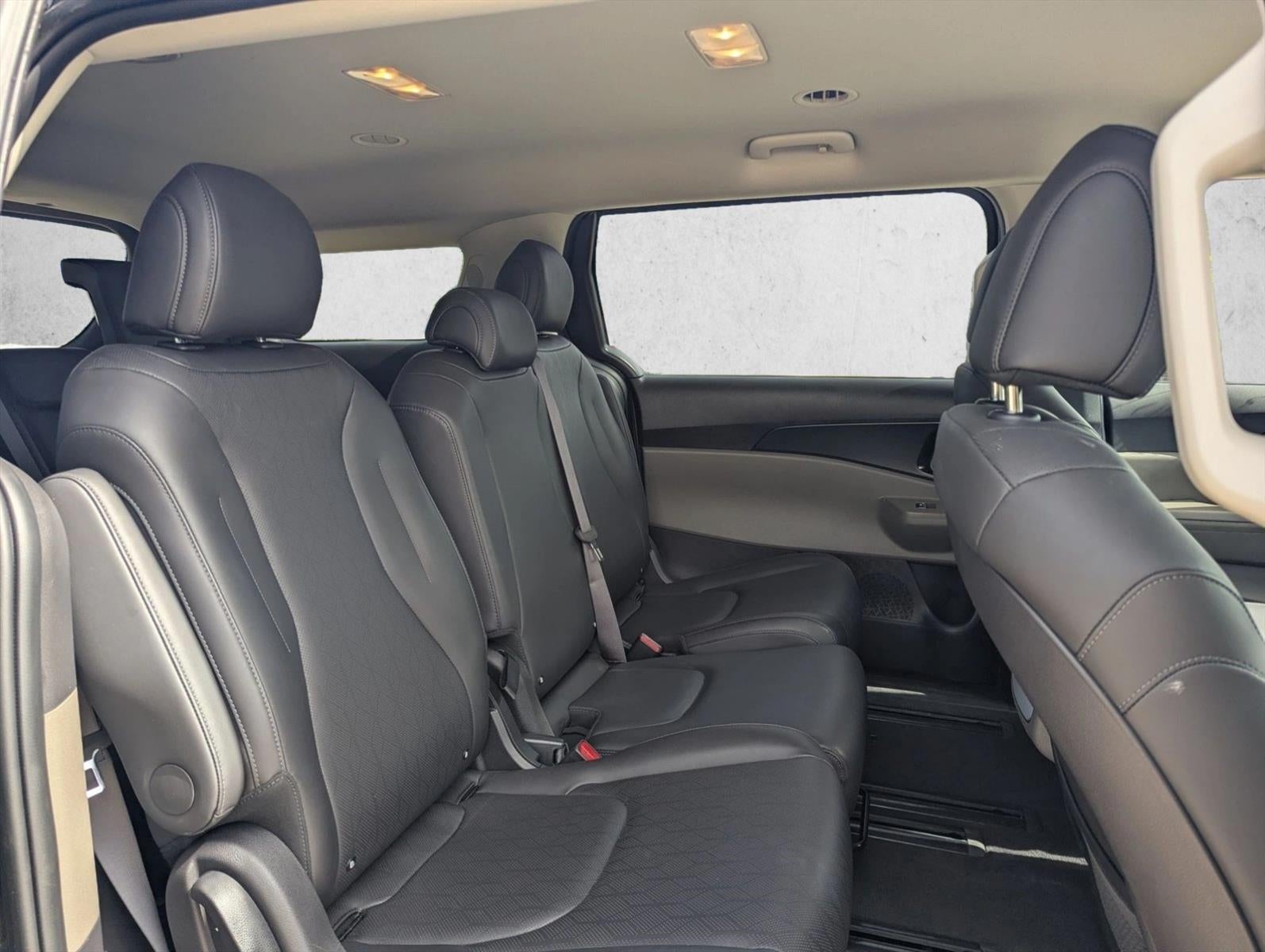 2026 Kia Carnival LXS