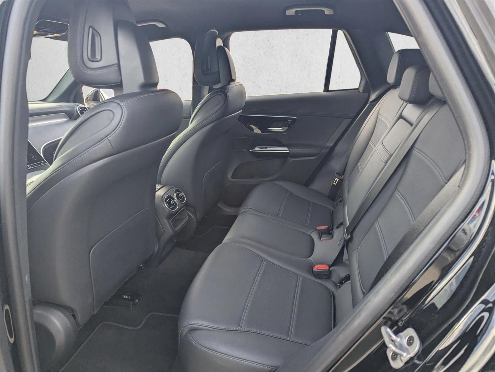 2024 Mercedes-Benz GLC GLC 300