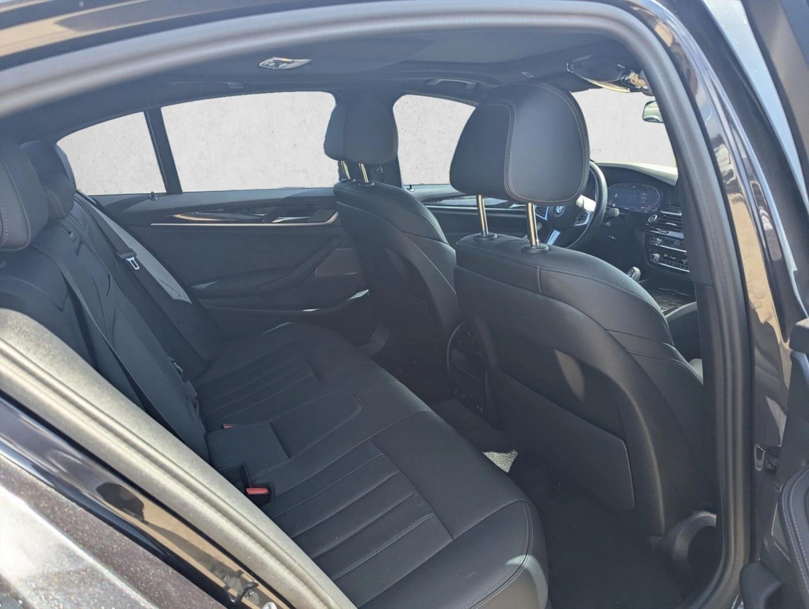 2023 BMW 530 i