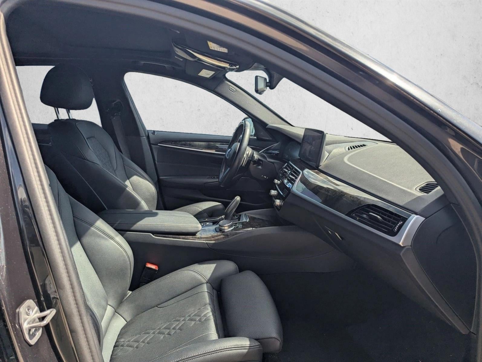 2023 BMW 530 i