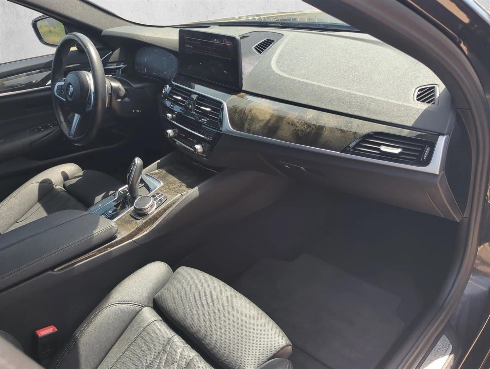 2023 BMW 530 i
