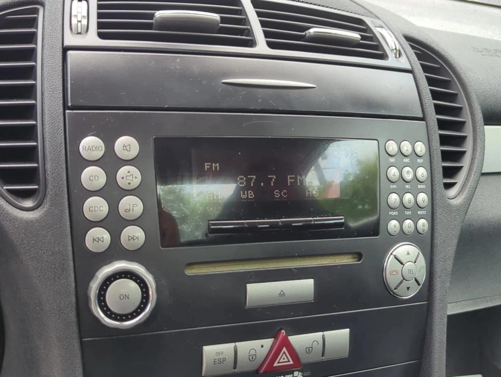 2005 Mercedes-Benz SLK Base