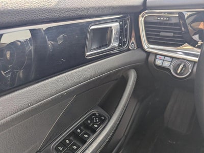 2017 Porsche Panamera 4S