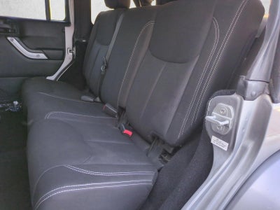 2015 Jeep Wrangler Unlimited 4WD 4dr Sahara