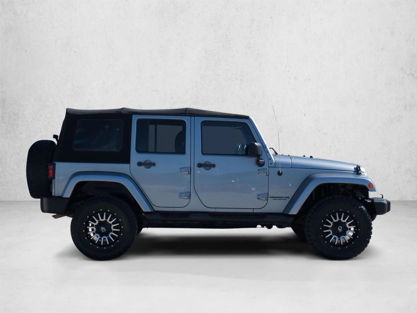 2015 Jeep Wrangler Unlimited 4WD 4dr Sahara