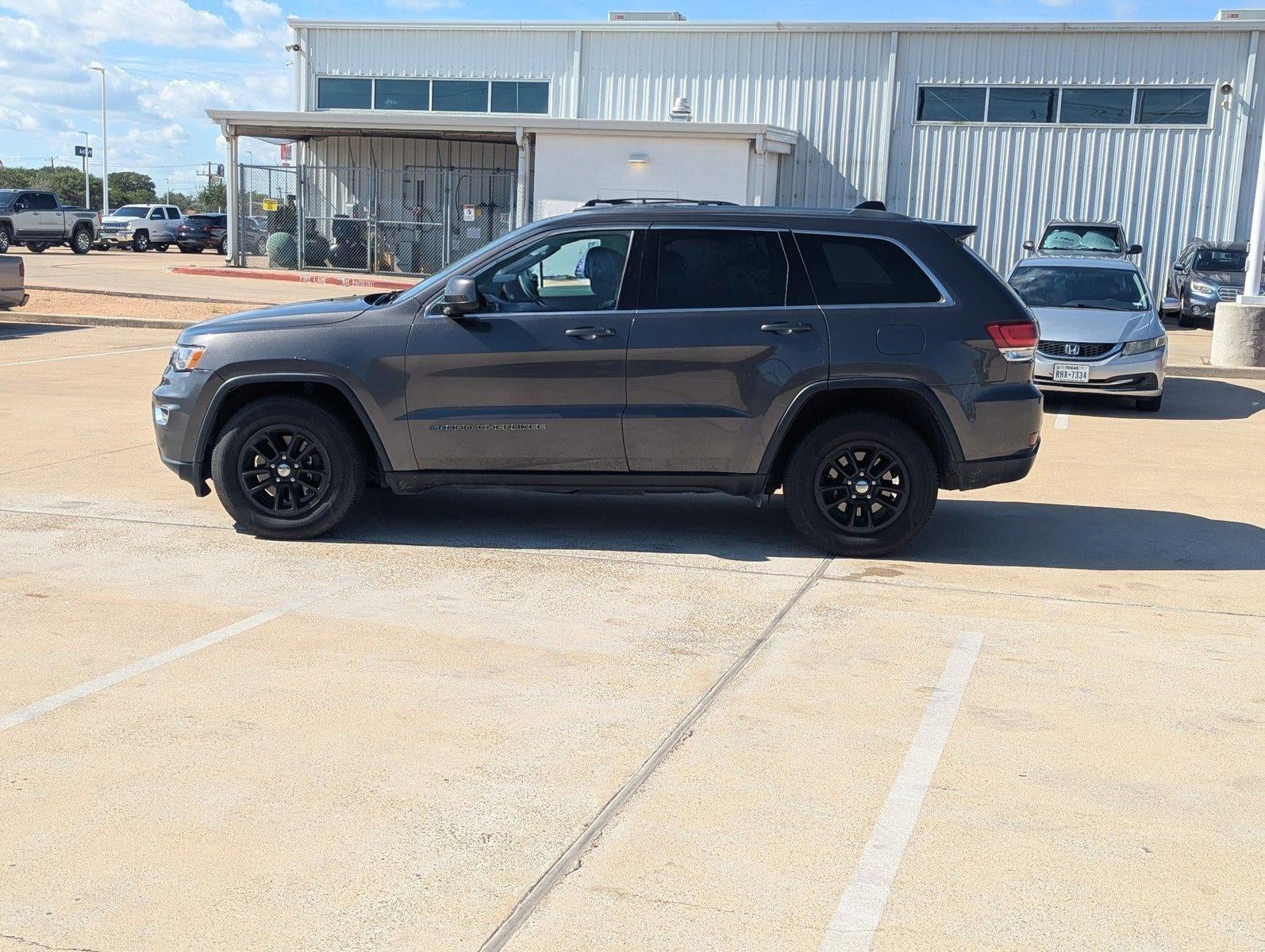 2020 Jeep Grand Cherokee Laredo E 4x2